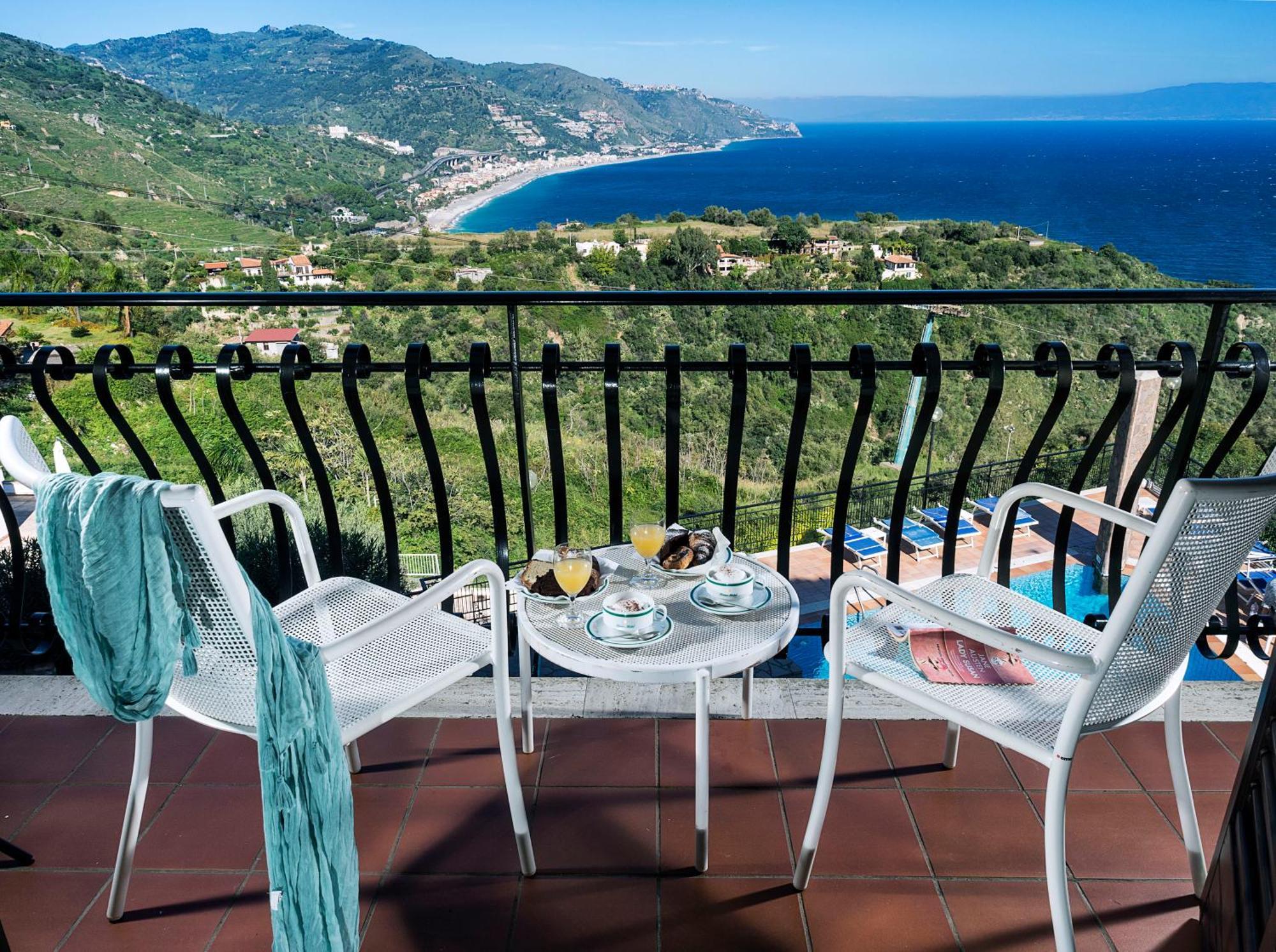 Hotel Sirius Taormina Oda fotoğraf
